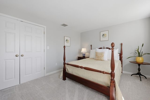 5 Knights Lane, Newburyport, MA 01950