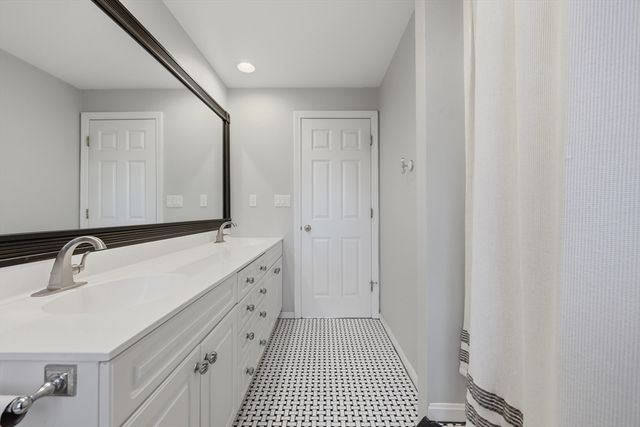 5 Knights Lane, Newburyport, MA 01950