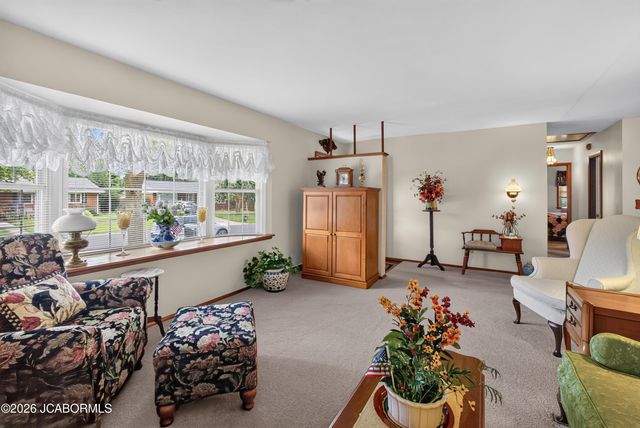 1605 COLONIAL COURT, Columbia, MO 65202