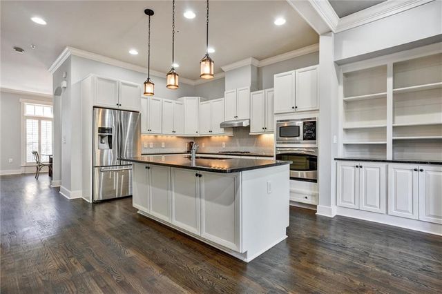 902 River Vista Drive 94, Atlanta, GA 30339