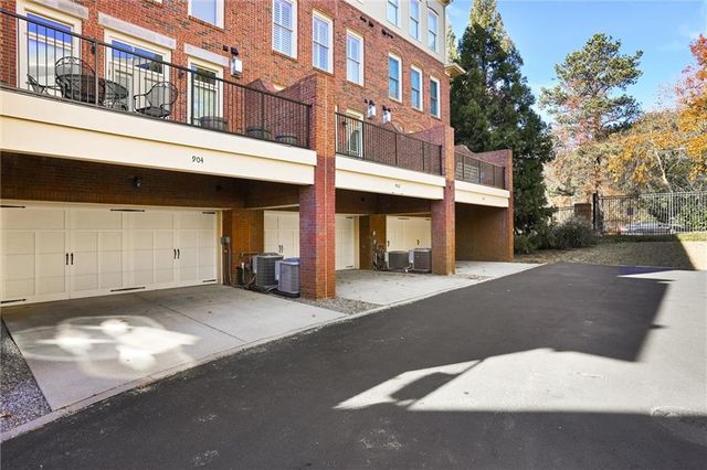 902 River Vista Drive 94, Atlanta, GA 30339