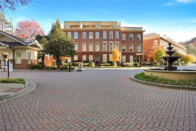 902 River Vista Drive 94, Atlanta, GA 30339