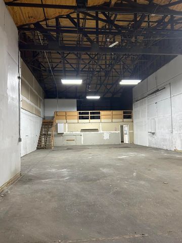 9340 Shaver Road A & B, Portage City, MI 49024