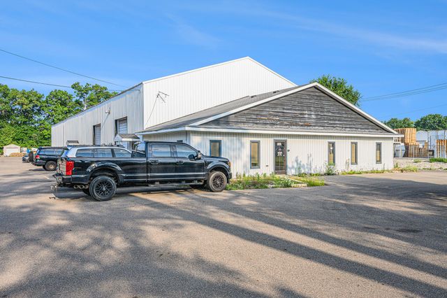 9340 Shaver Road A & B, Portage City, MI 49024