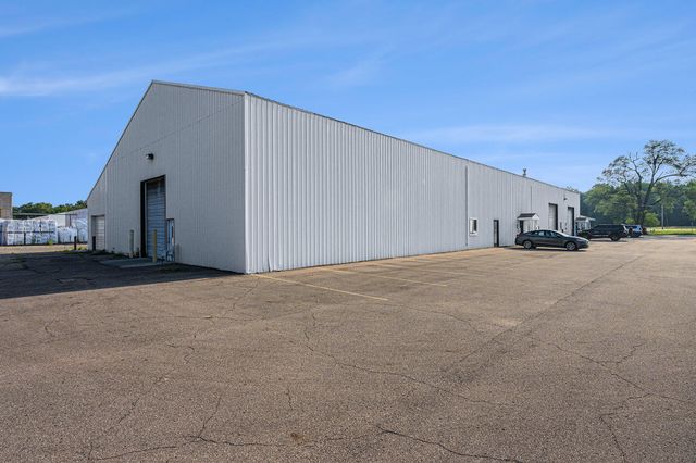 9340 Shaver Road A & B, Portage City, MI 49024