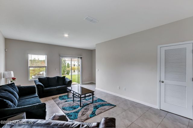 988 OBSERVATORY Parkway, Jacksonville, FL 32218