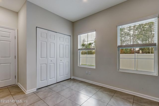 988 OBSERVATORY Parkway, Jacksonville, FL 32218