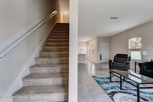 988 OBSERVATORY Parkway, Jacksonville, FL 32218