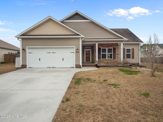 224 Channel Marker Loop, Swansboro, NC 28584