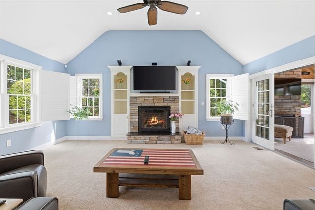 168 Liberty St, Middleton, MA 01949