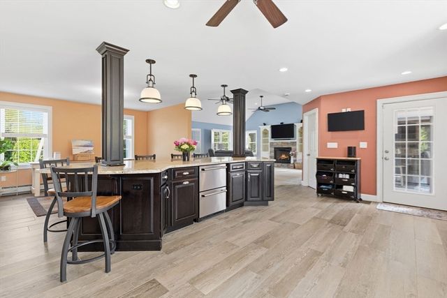 168 Liberty St, Middleton, MA 01949