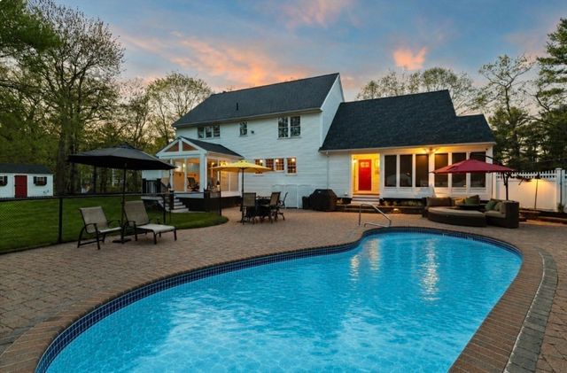 168 Liberty St, Middleton, MA 01949