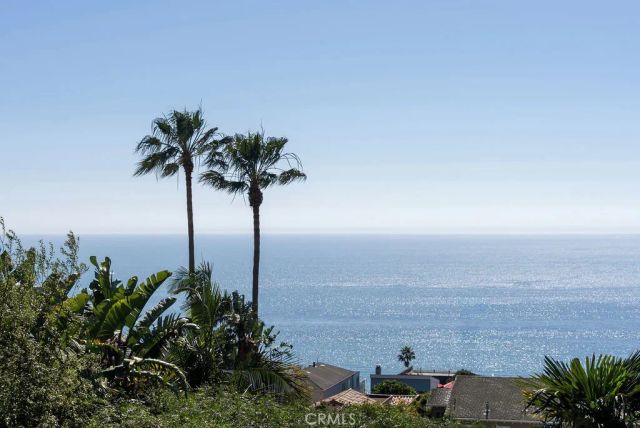 31911 Crestwood Place, Laguna Beach, CA 92651