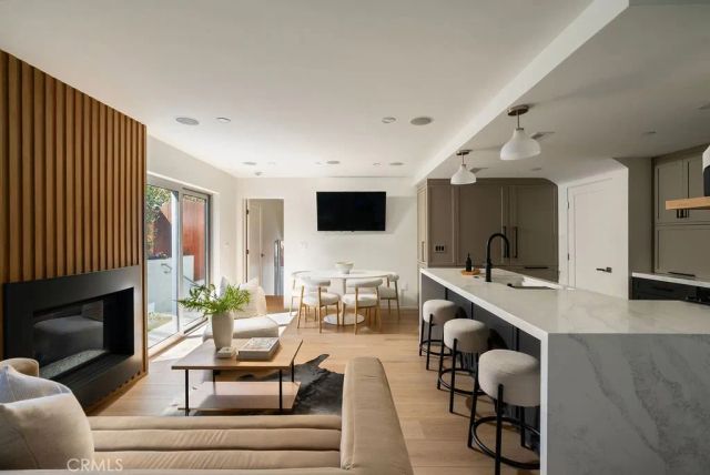 31911 Crestwood Place, Laguna Beach, CA 92651