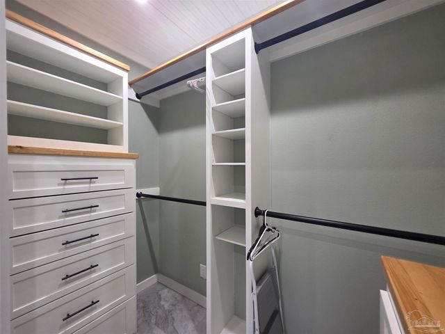 430 S 1st St, Pensacola, FL 32507