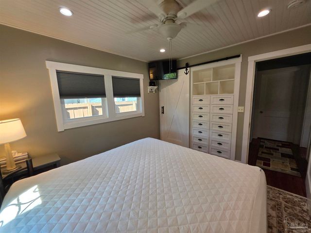 430 S 1st St, Pensacola, FL 32507