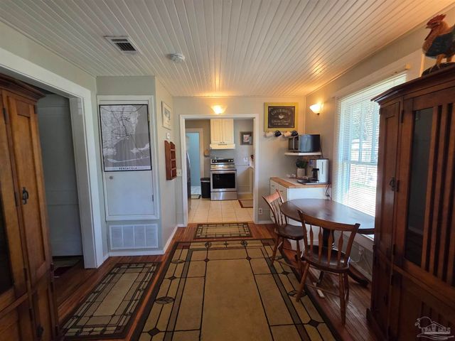 430 S 1st St, Pensacola, FL 32507