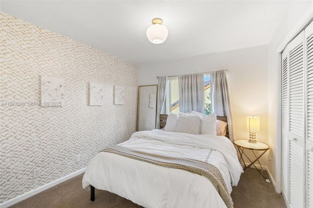 19427 NW 13th St, Pembroke Pines, FL 33029