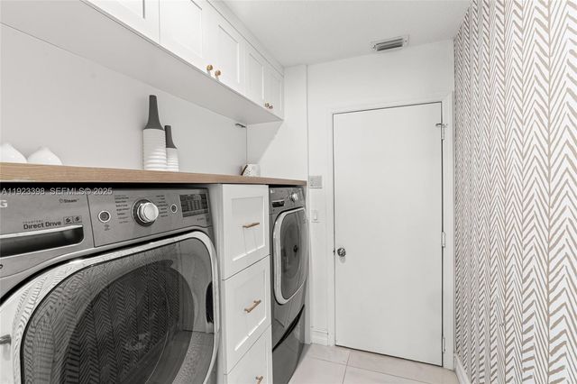 19427 NW 13th St, Pembroke Pines, FL 33029