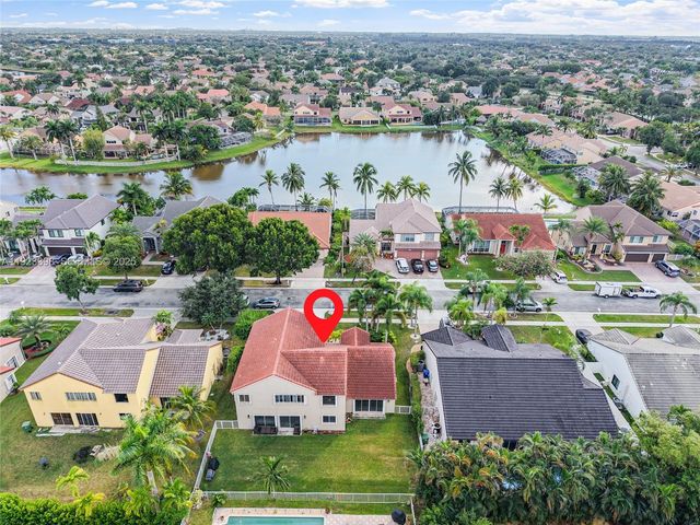 19427 NW 13th St, Pembroke Pines, FL 33029