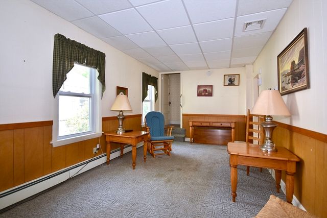 7 Knowles Ave, Wareham, MA 02571