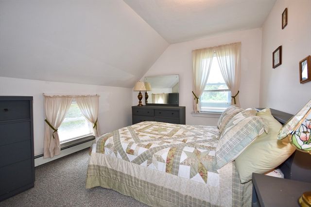 7 Knowles Ave, Wareham, MA 02571
