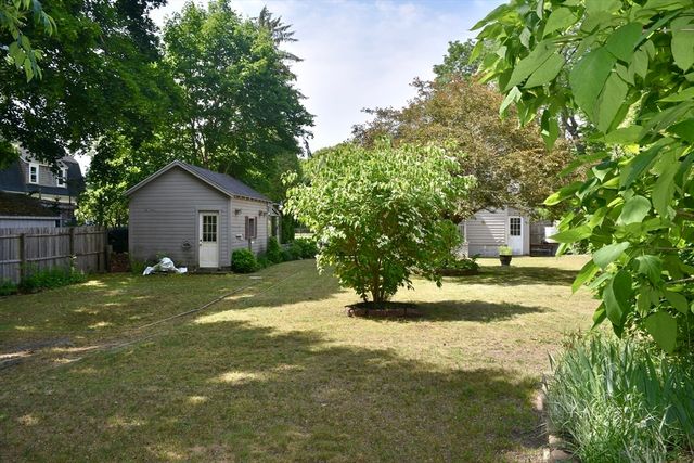 7 Knowles Ave, Wareham, MA 02571