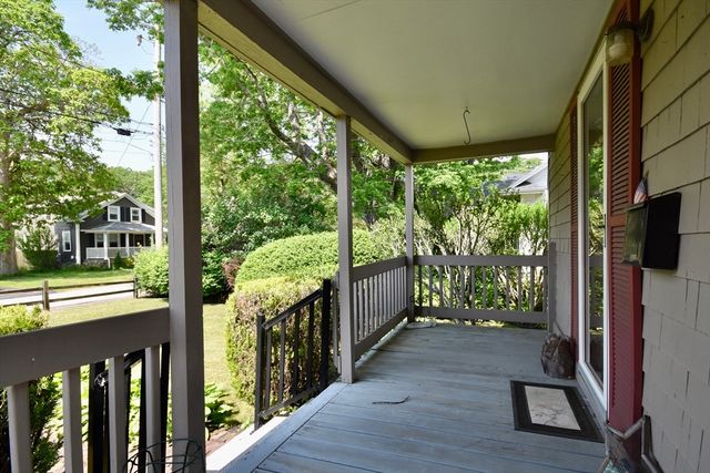 7 Knowles Ave, Wareham, MA 02571