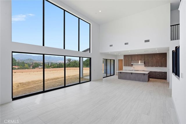 22801 Seaqua Circle, Chatsworth, CA 91311