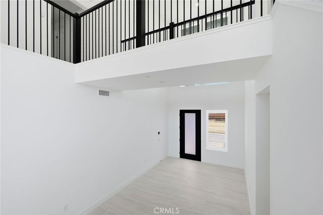 22801 Seaqua Circle, Chatsworth, CA 91311