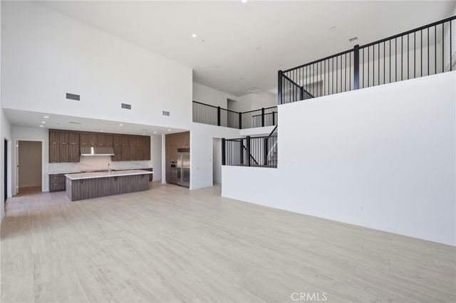 22801 Seaqua Circle, Chatsworth, CA 91311