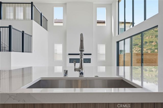 22801 Seaqua Circle, Chatsworth, CA 91311