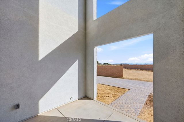 22801 Seaqua Circle, Chatsworth, CA 91311