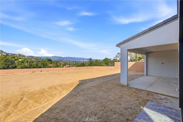 22801 Seaqua Circle, Chatsworth, CA 91311