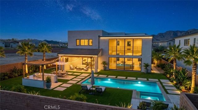 22801 Seaqua Circle, Chatsworth, CA 91311