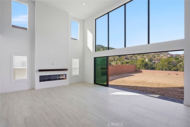 22801 Seaqua Circle, Chatsworth, CA 91311