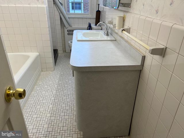 2521 MANSFIELD AVE, Drexel Hill, PA 19026