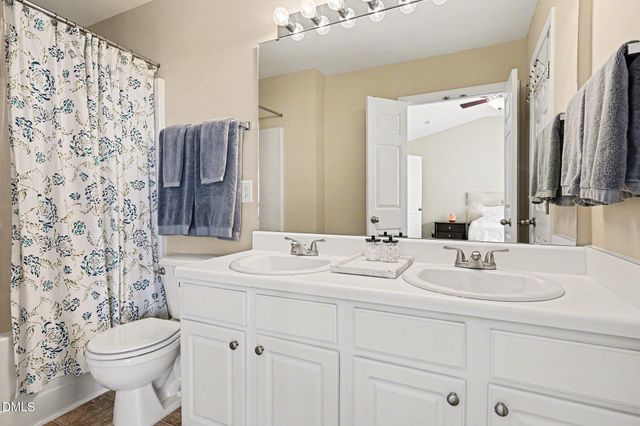 8211 Rhiannon Road, Raleigh, NC 27613