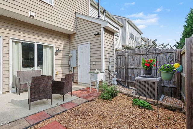 8211 Rhiannon Road, Raleigh, NC 27613