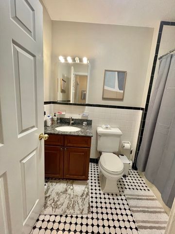 128 Warren St. 1, Lowell, MA 01852