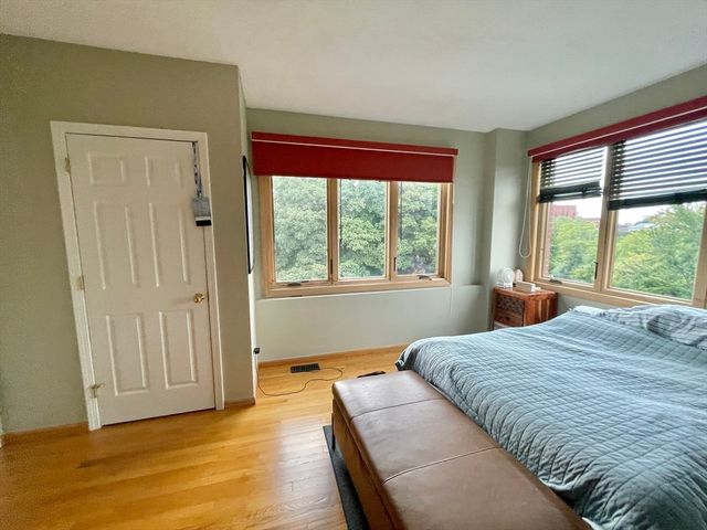 128 Warren St. 1, Lowell, MA 01852