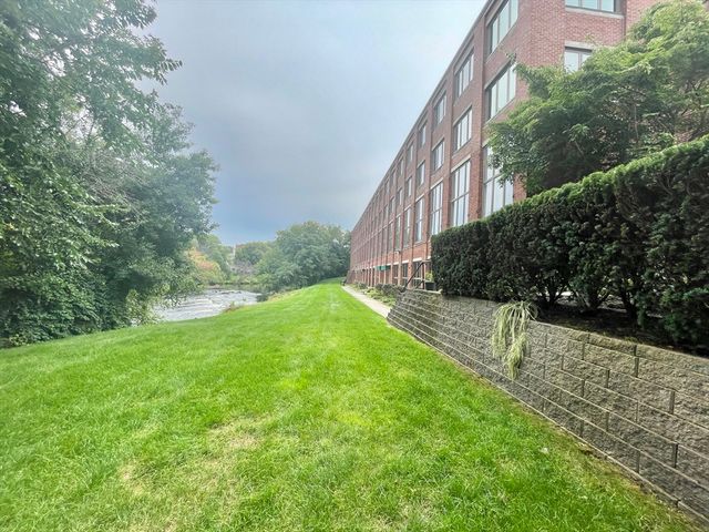 128 Warren St. 1, Lowell, MA 01852