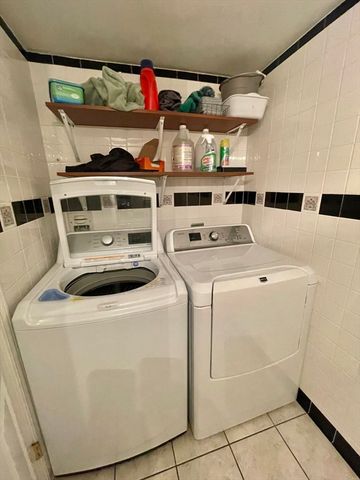 128 Warren St. 1, Lowell, MA 01852