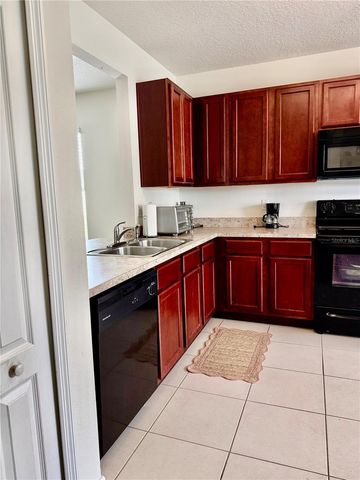 196 TRACY COURT E, Haines City, FL 33844
