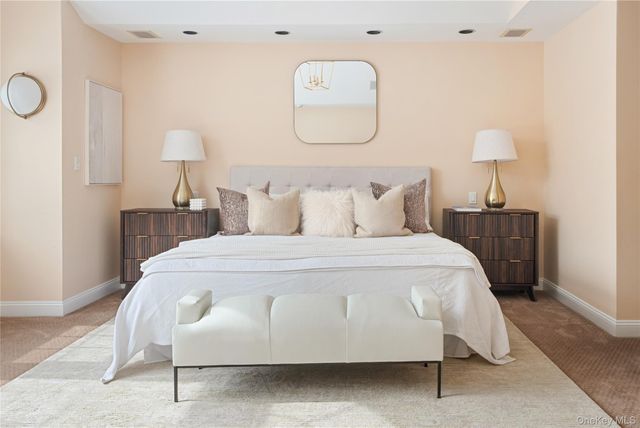 19 Club Court, Pleasantville, NY 10570