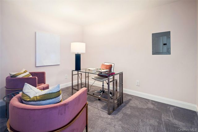 19 Club Court, Pleasantville, NY 10570