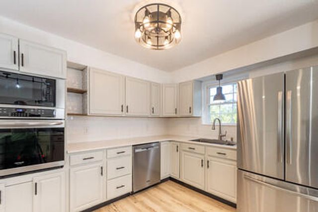 44 Stonemont Road, Blue Eye, MO 65611