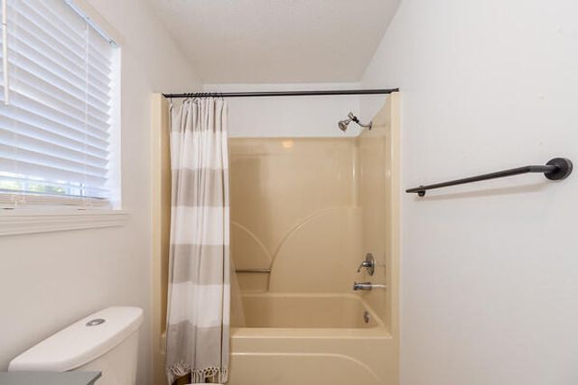 44 Stonemont Road, Blue Eye, MO 65611