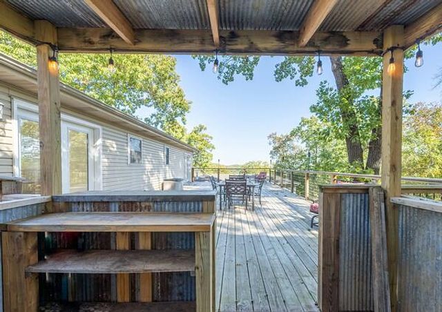 44 Stonemont Road, Blue Eye, MO 65611