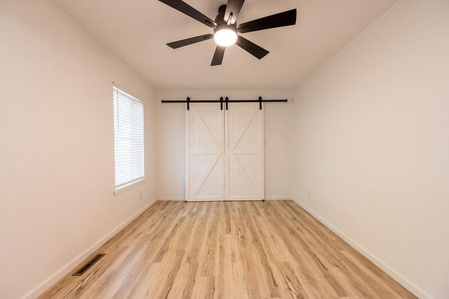 44 Stonemont Road, Blue Eye, MO 65611